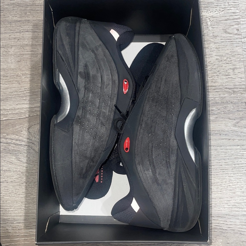 Adidas Men's Black and Red Sneakers